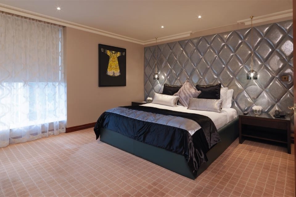 RADISSON BLU HEATHROW HOTEL